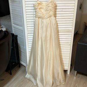 Reformation unused Kastoria Dress cream dress size 8